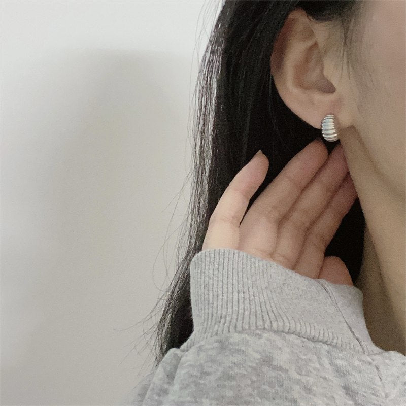 Petite Hoop Earrings Small Croissant Hoop Earrings with S925 Silver Pin