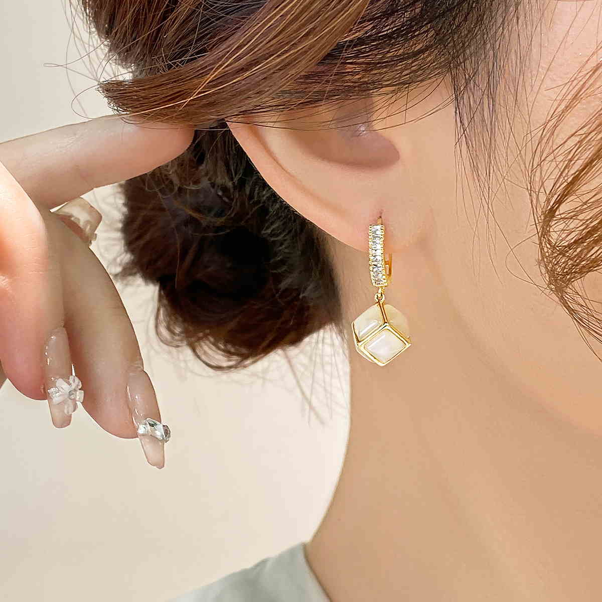 Shiny Luxury Opal Earrings Crystal Dangle Earrings