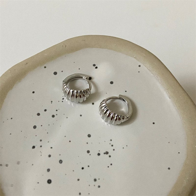 Petite Hoop Earrings Small Croissant Hoop Earrings with S925 Silver Pin