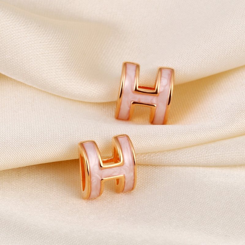 Pendientes mini con letra H, pendientes pop, elegantes tachuelas de nácar blanco y oro rosa con pasador de plata S925