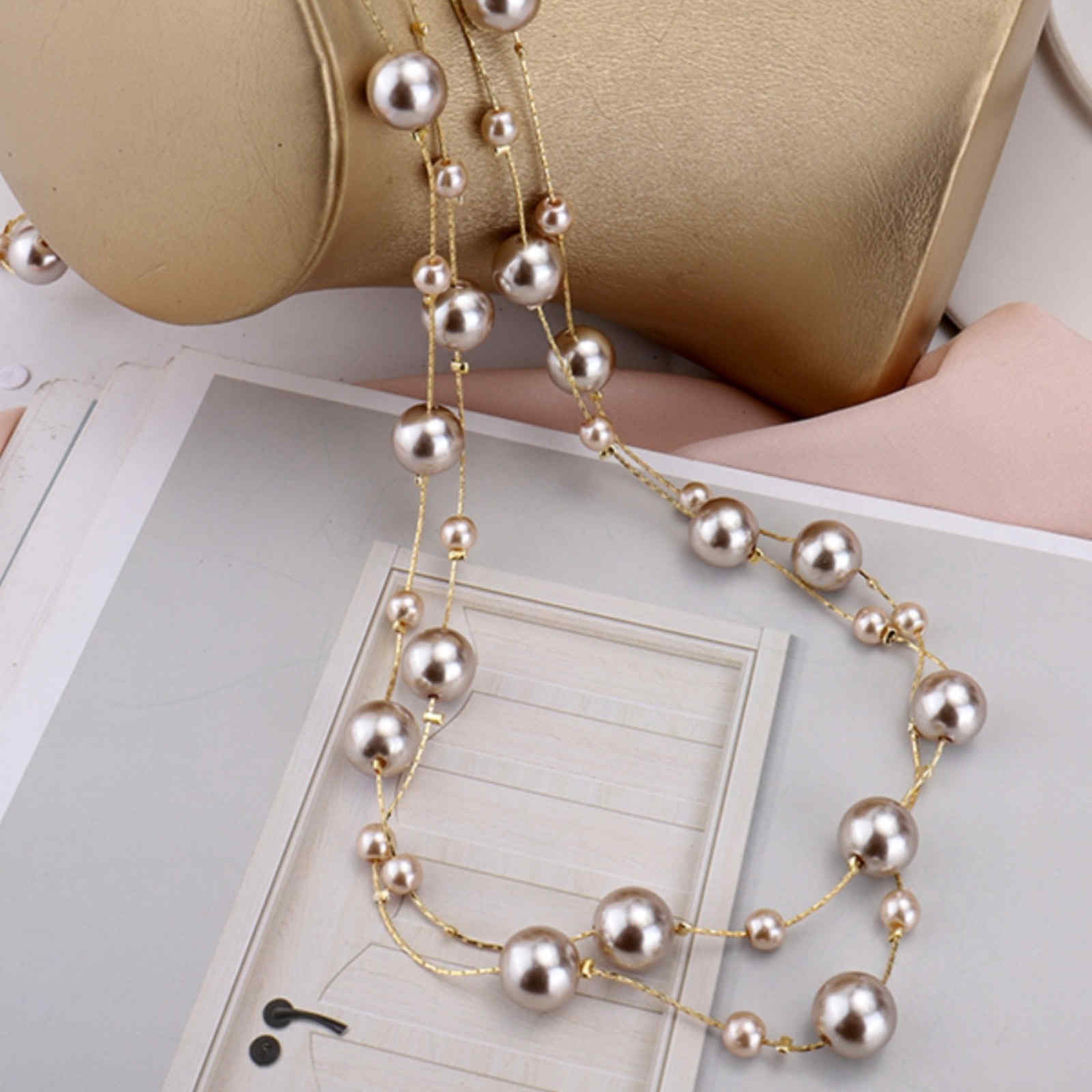 Collar de perlas de concha súper largo, cadena de perlas grandes y pequeñas multicolores para vestido y suéter