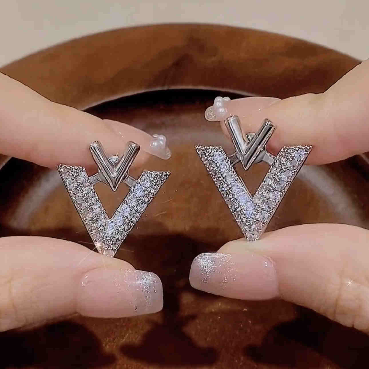 Luxury Double V Earring Jackets Gold and Crystal Drop Earrings S925 Silver Pin