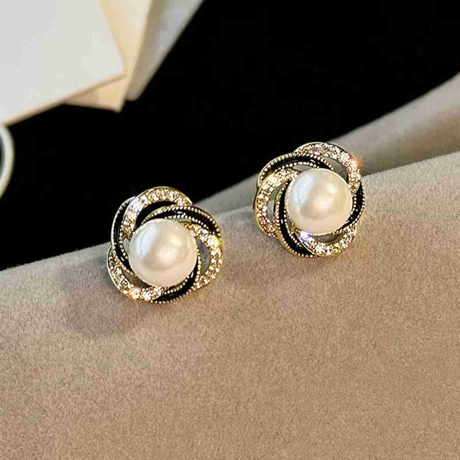 6 colores disponibles: aretes de perlas y piedras, aretes de perlas rodeadas de cristal con pasador de plata