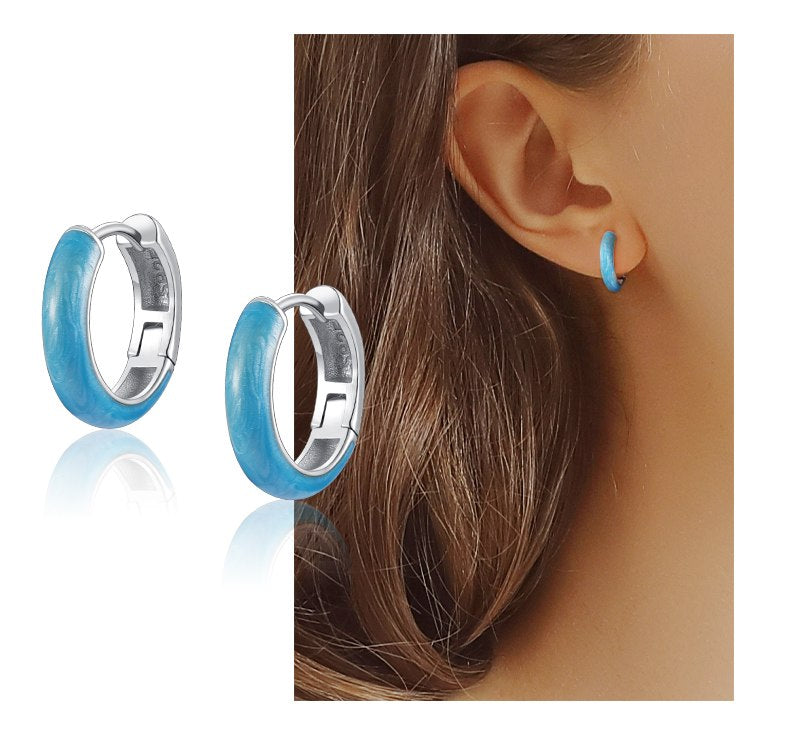 Pendientes de aro de esmalte azul Pendientes de aro anchos pequeños franceses chapados en oro con pasador de plata S925
