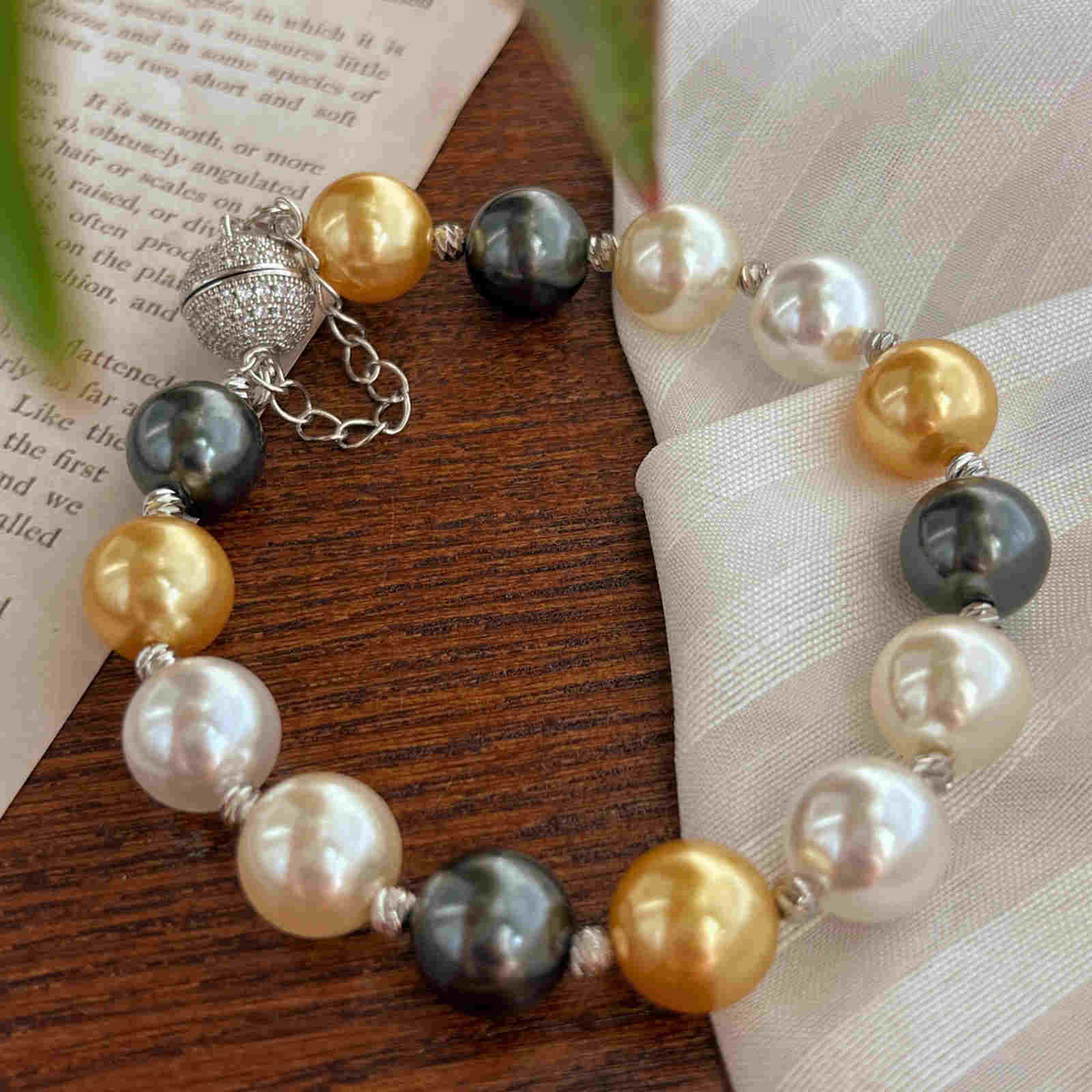 New Fashion Pearl Necklace 10mm High Luster Shell Pearl Necklace Silver Clasp 20 inch / 50cm
