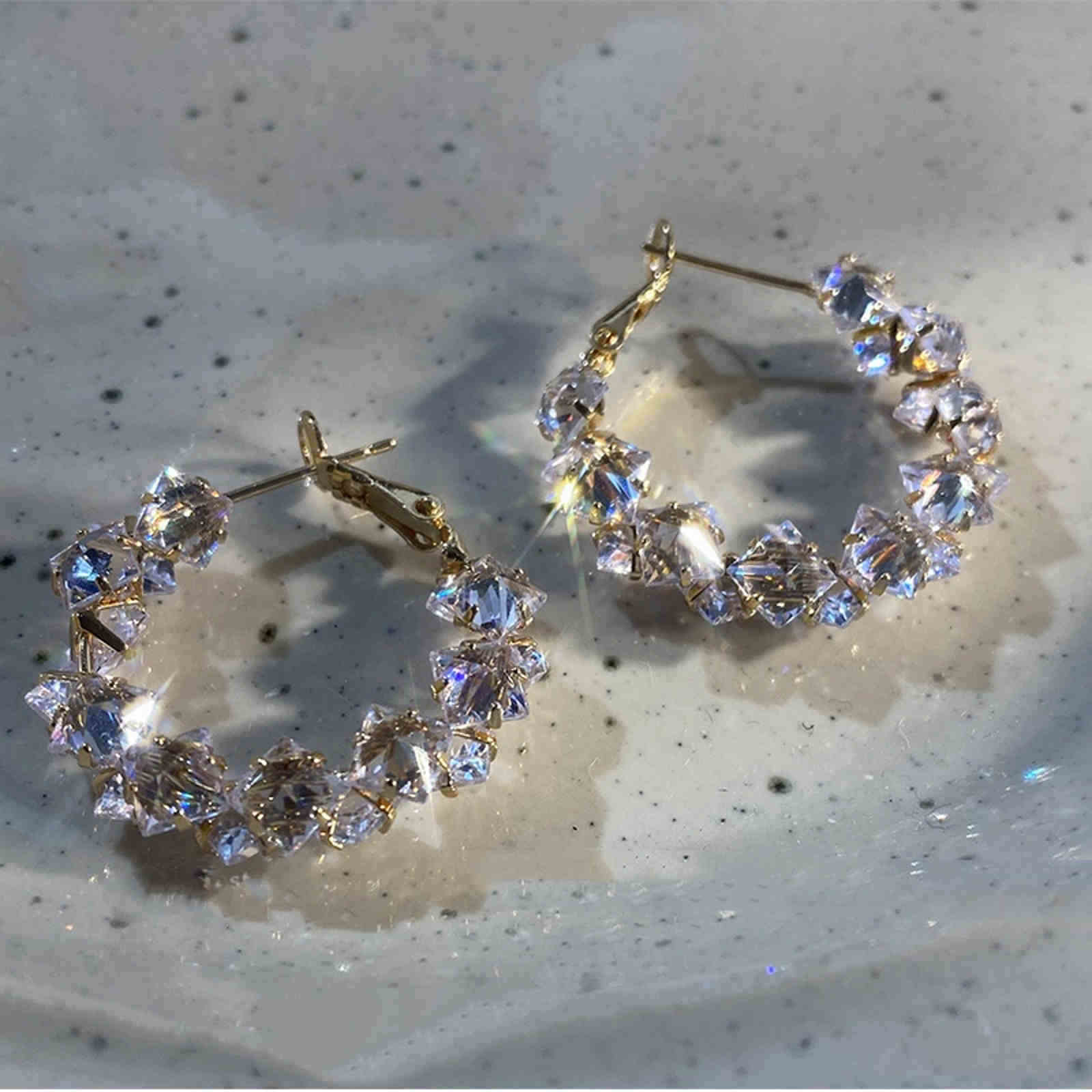Grandes boucles d'oreilles créoles en cristal et diamants scintillants avec broches en argent S925