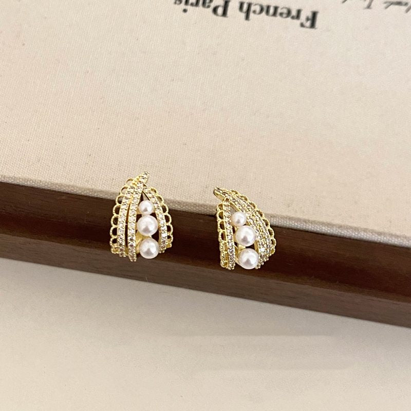 Elegant Lace Hoop Earrings White and Gray Pearl Earring Hoops with Silver Pin