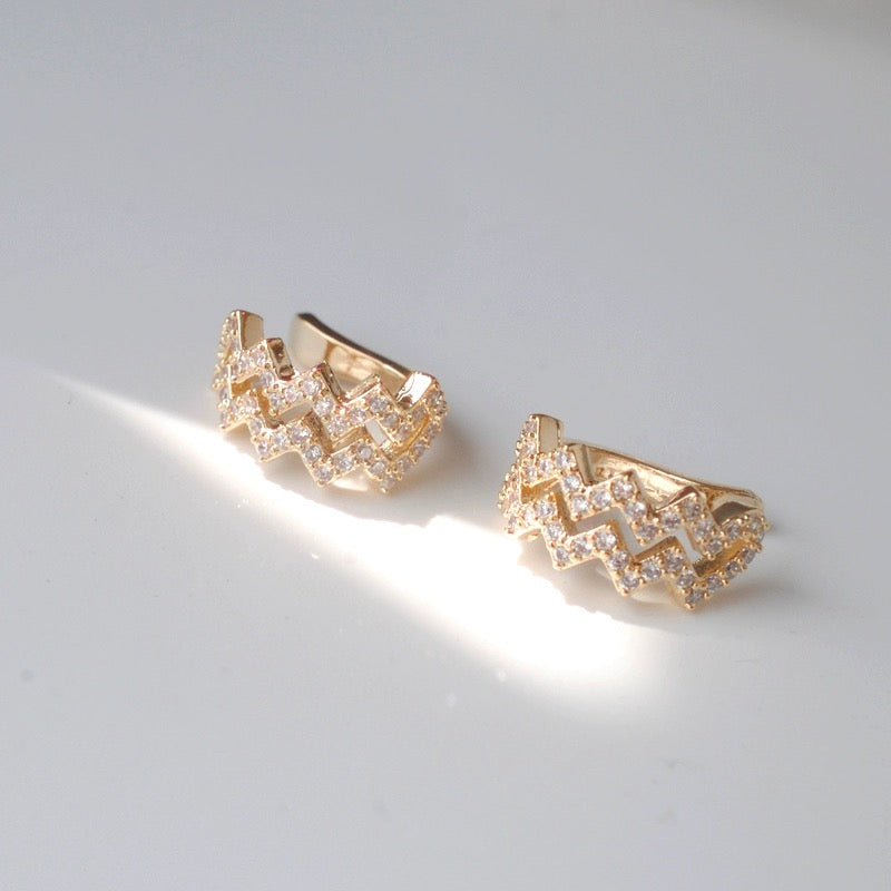 Ear Cuff Sin Piercing Diamante Diseño Ondulado Clip De Oreja Oro Y Plata