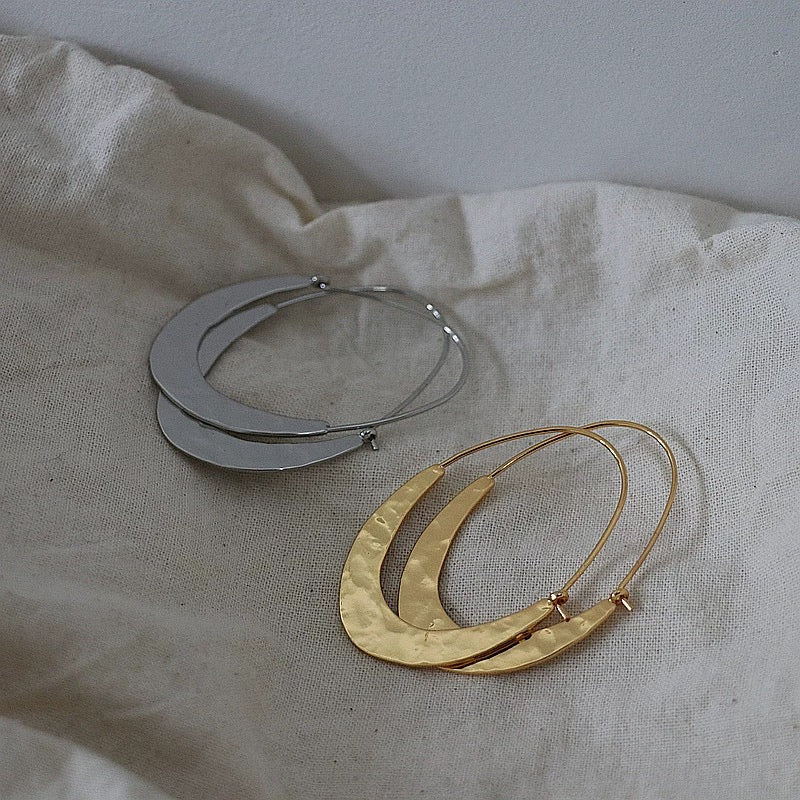 Super Large Hoop Earrings Gold and Silver Ear Hoop Water Ripple Pattern Design with Silver Pin