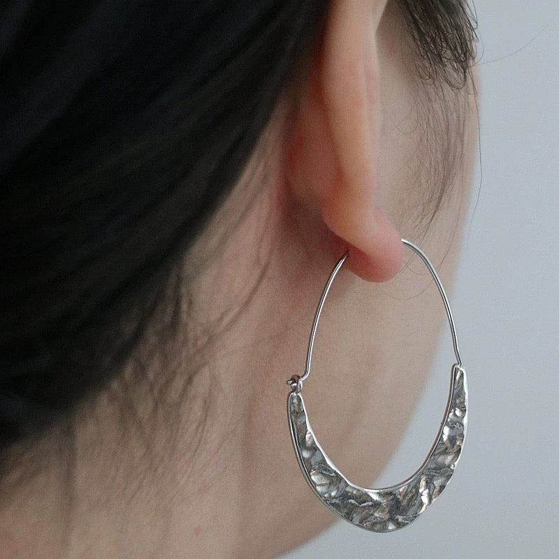 Super Large Hoop Earrings Gold and Silver Ear Hoop Water Ripple Pattern Design with Silver Pin