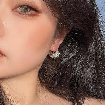 Pendientes de aro gruesos con diamantes y oro plateado, pendientes Huggie de circonita con esqueleto de 2 lados