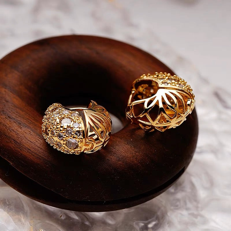 Pendientes de aro gruesos con diamantes y oro plateado, pendientes Huggie de circonita con esqueleto de 2 lados