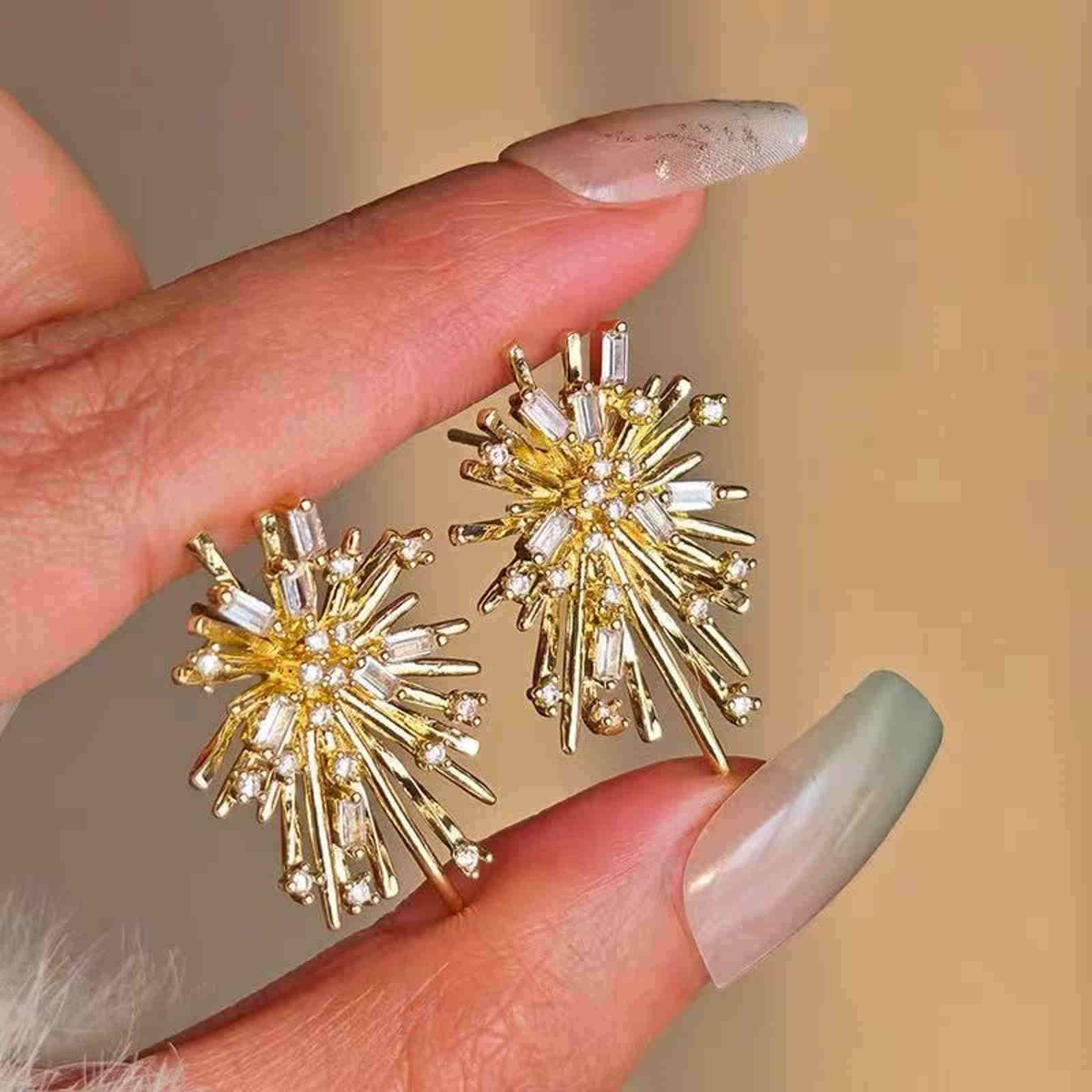Crystal Earring Studs Designed Gold and Silver Firework Earrings with s925 Silver Pin