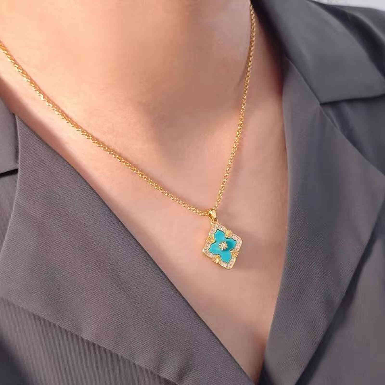 Luxury Mother of Pearl Clover Necklace 14K Gold Plated Chain Necklace