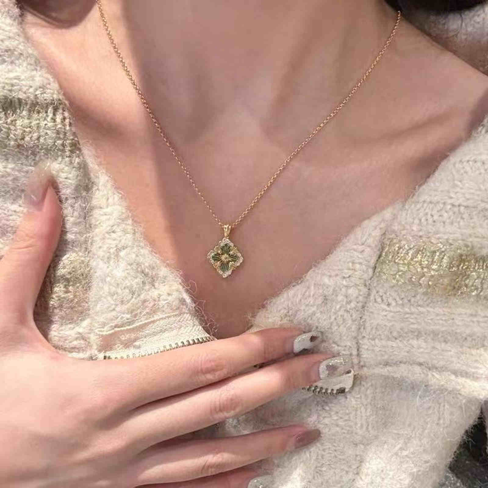 Luxury Mother of Pearl Clover Necklace 14K Gold Plated Chain Necklace