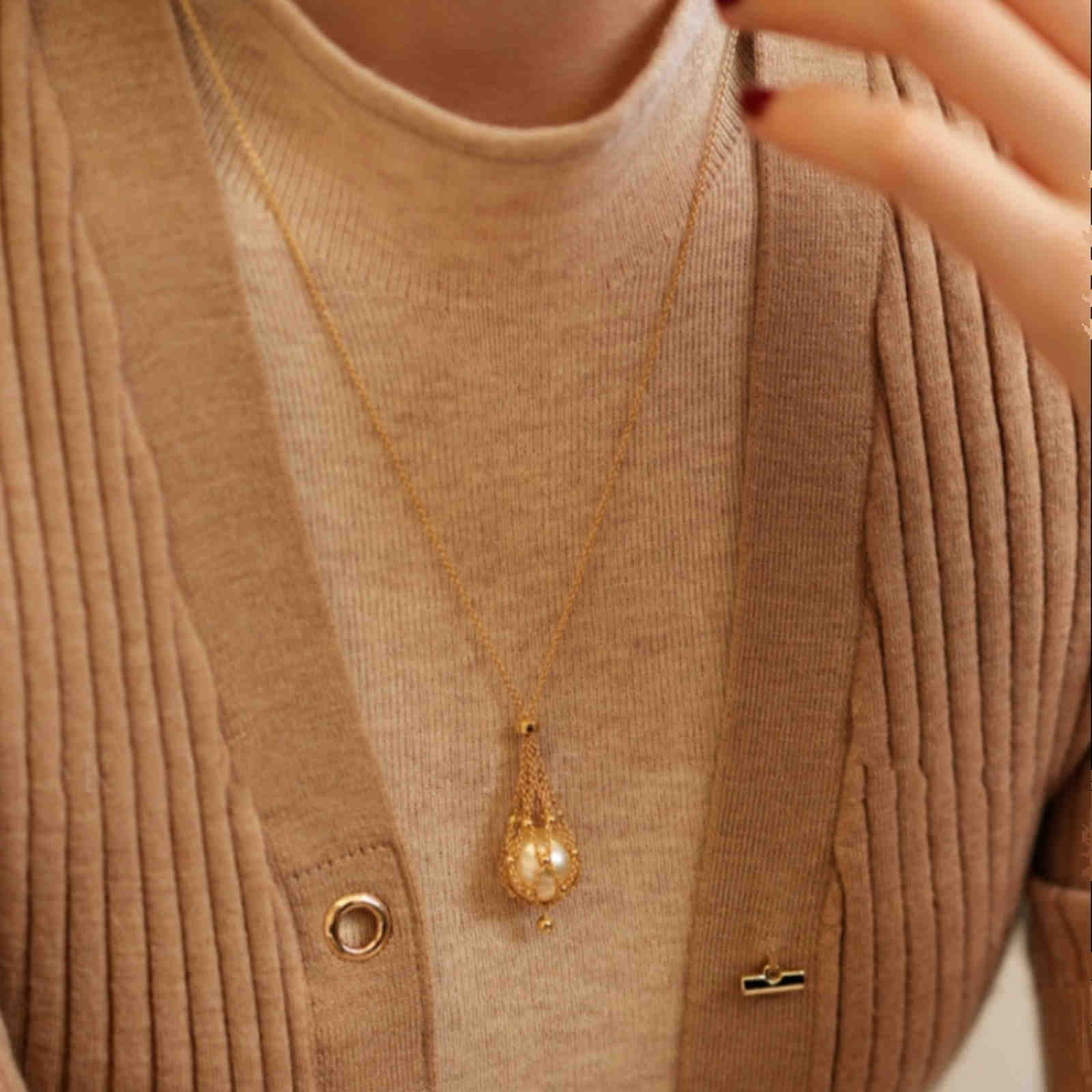 Pearl Net Pendant Necklace and Earrings Gold and Silver Luxury Collarbone Necklace Long Dress Chain