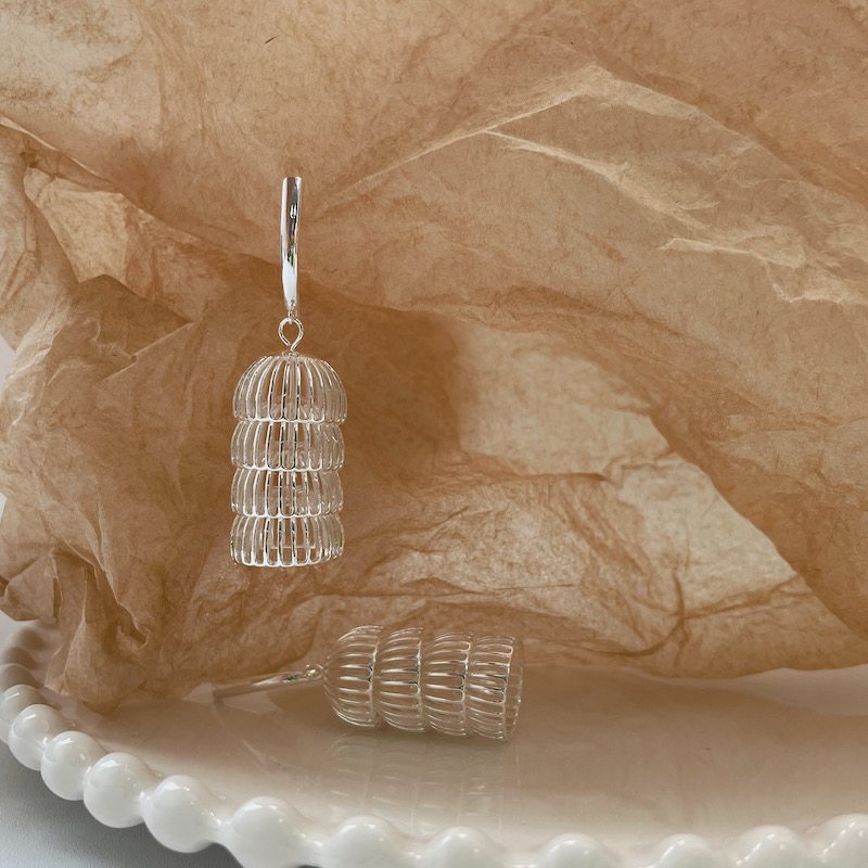 Pendientes de medusa de plata Pendientes de clip y alfiler Pendientes colgantes de plata elegantes hechos a mano