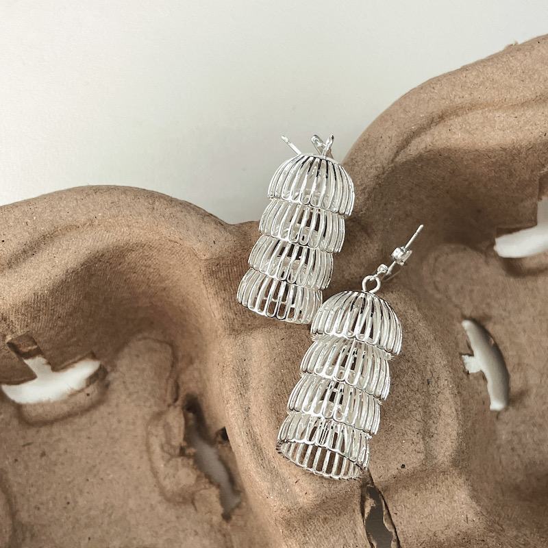 Pendientes de medusa de plata Pendientes de clip y alfiler Pendientes colgantes de plata elegantes hechos a mano