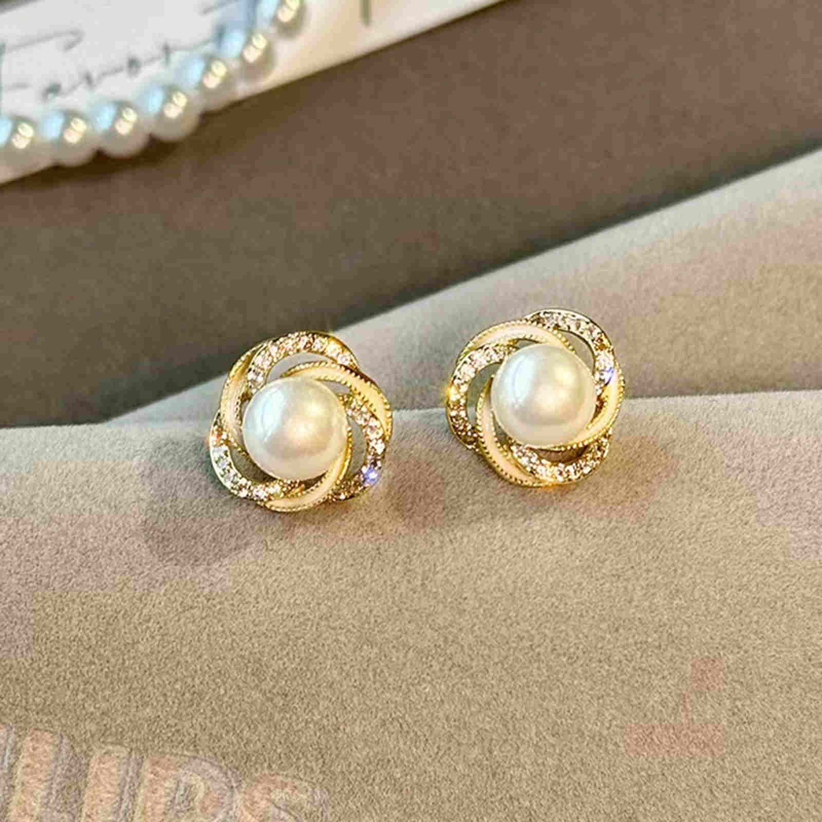 6 colores disponibles: aretes de perlas y piedras, aretes de perlas rodeadas de cristal con pasador de plata