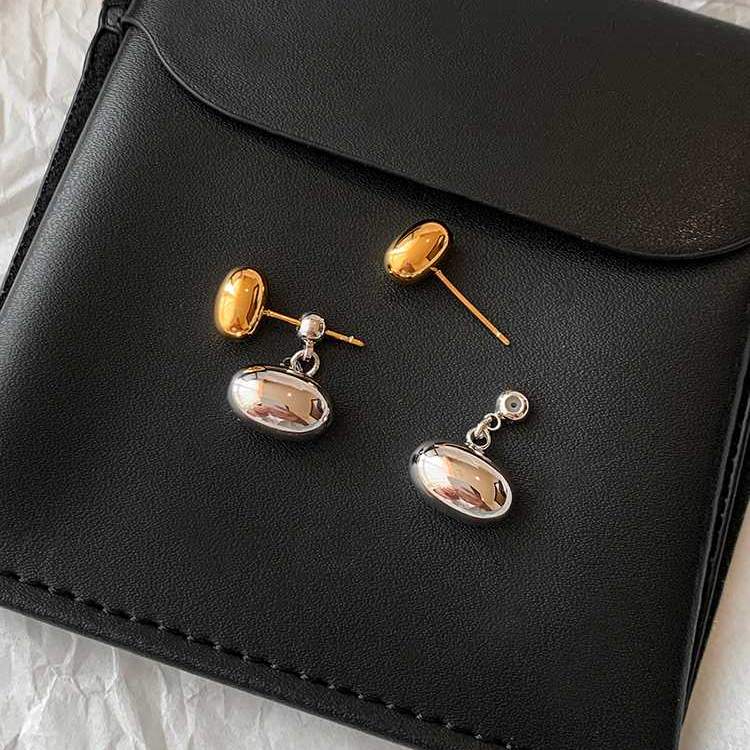 Chaquetas con pendientes de frijol dorado y plateado Pendientes colgantes delanteros y traseros con vibración metálica con pin de plata S925