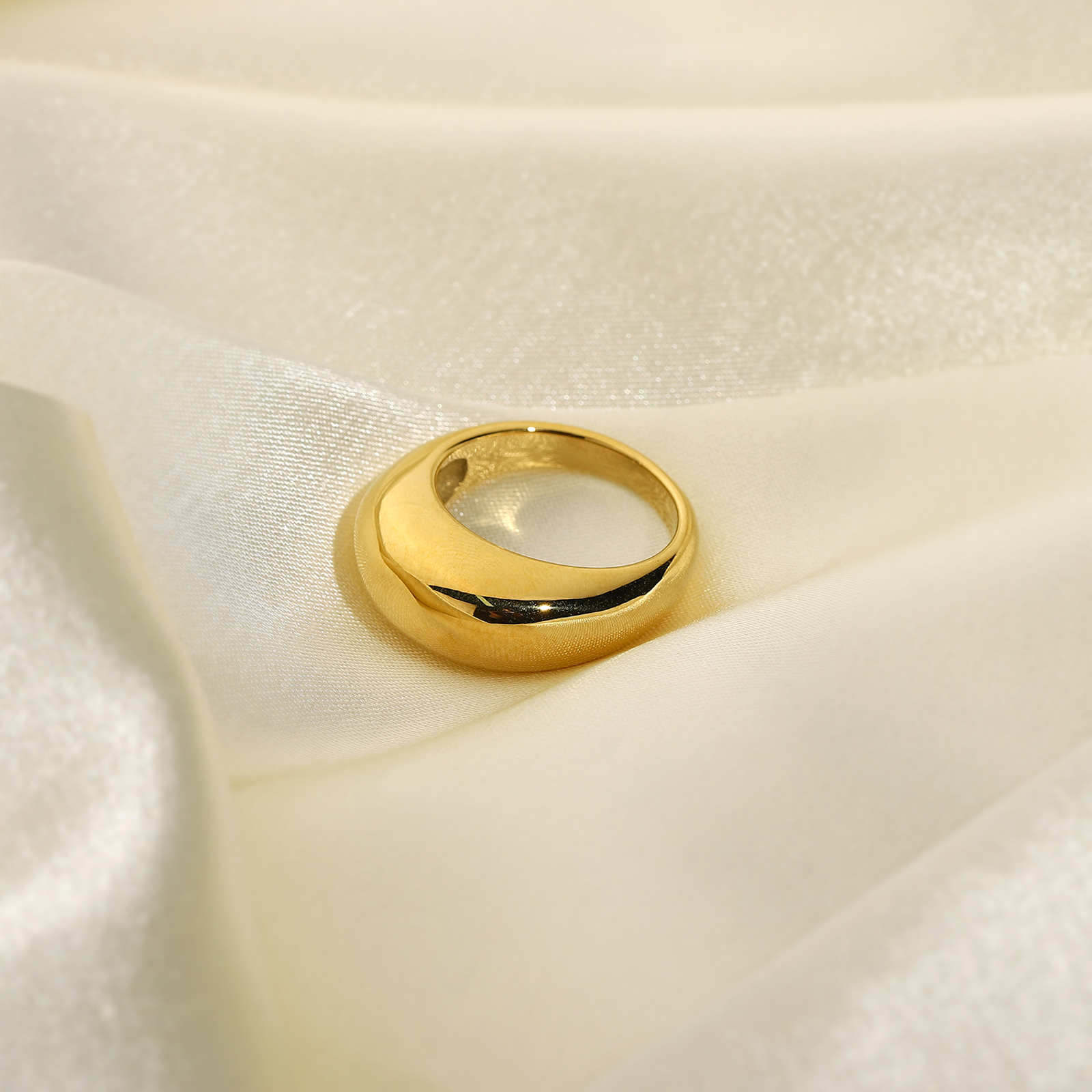Bagues plaquées or 14 carats Croissant Chevalière torsadée Bague dôme épaisse Bague étoile empilable Bijoux minimalistes