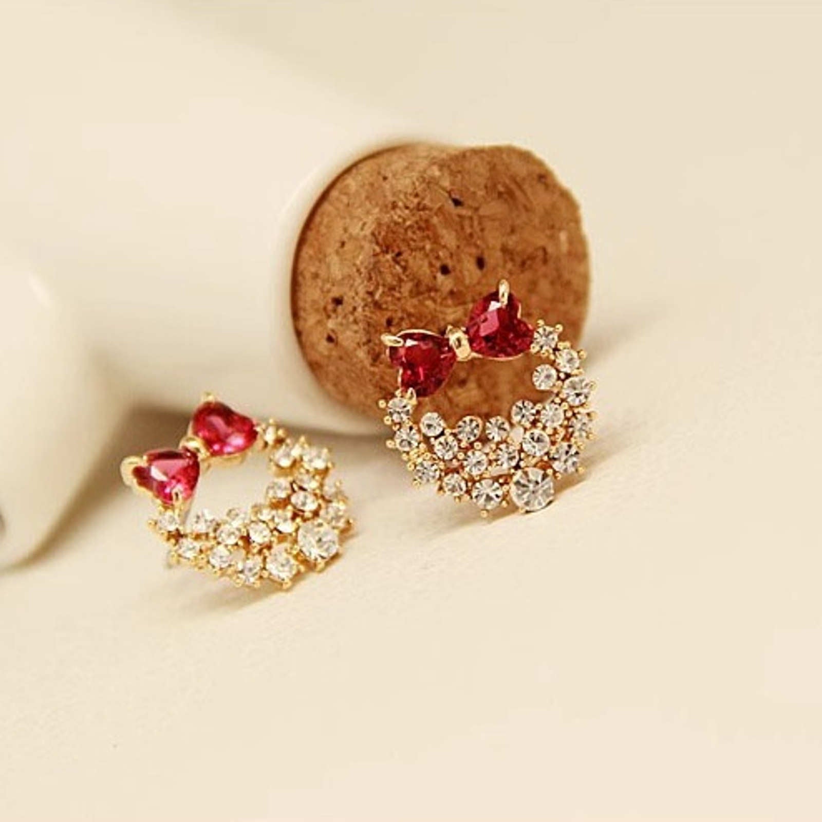 Xmas Crystal Earrings Bow and Wreath Designed Earring Studs with Silver Pin