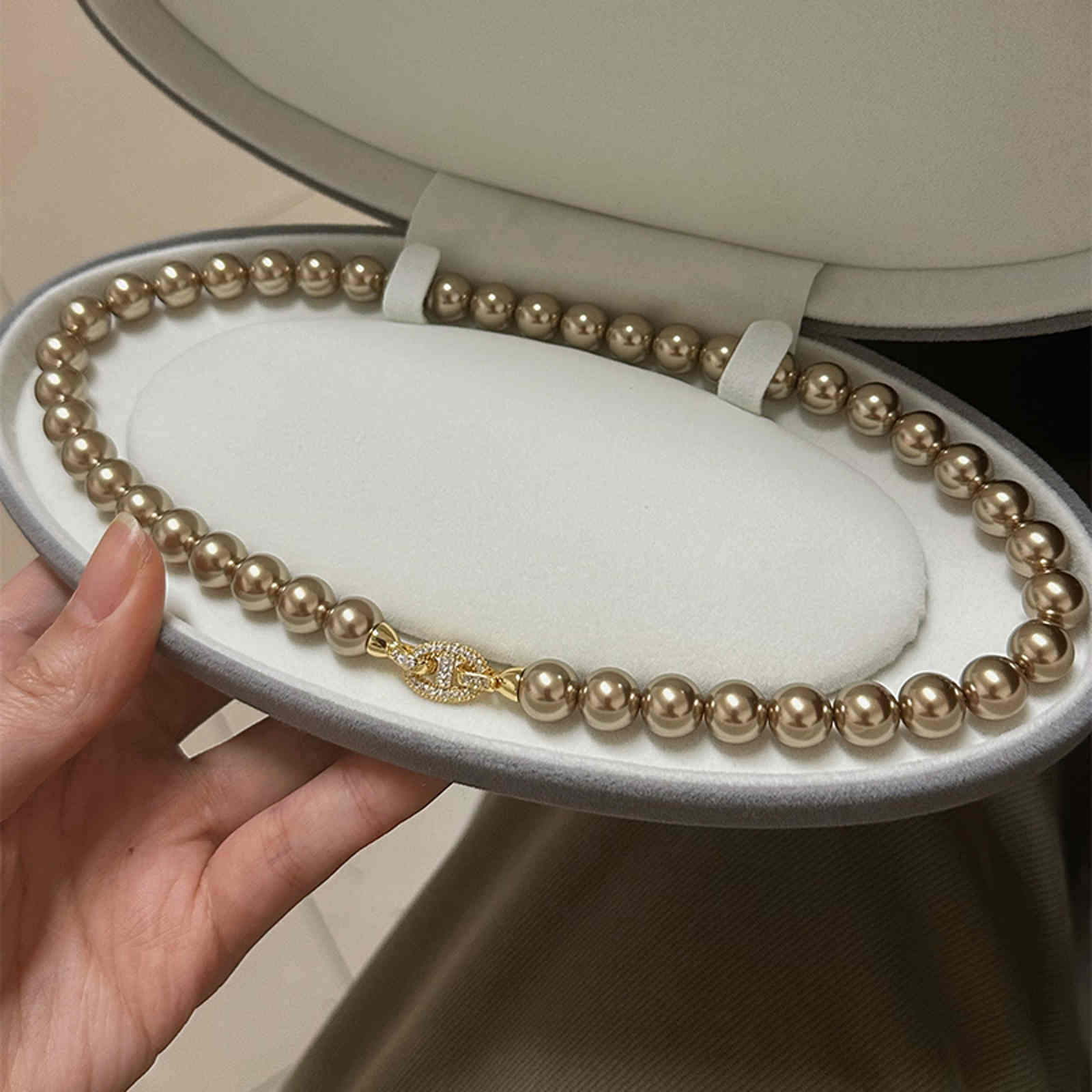 10mm High Luster Shell Pearl Necklace White Gray Mocha Necklace with Luxury Clasp