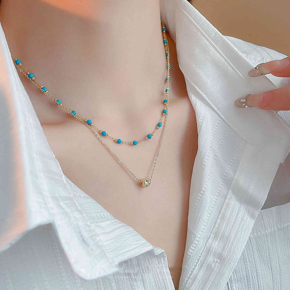 Collier Vintage Rare En Or Avec Perle Bleu Cristal - Chaîne Plate Et Décoration Centrale