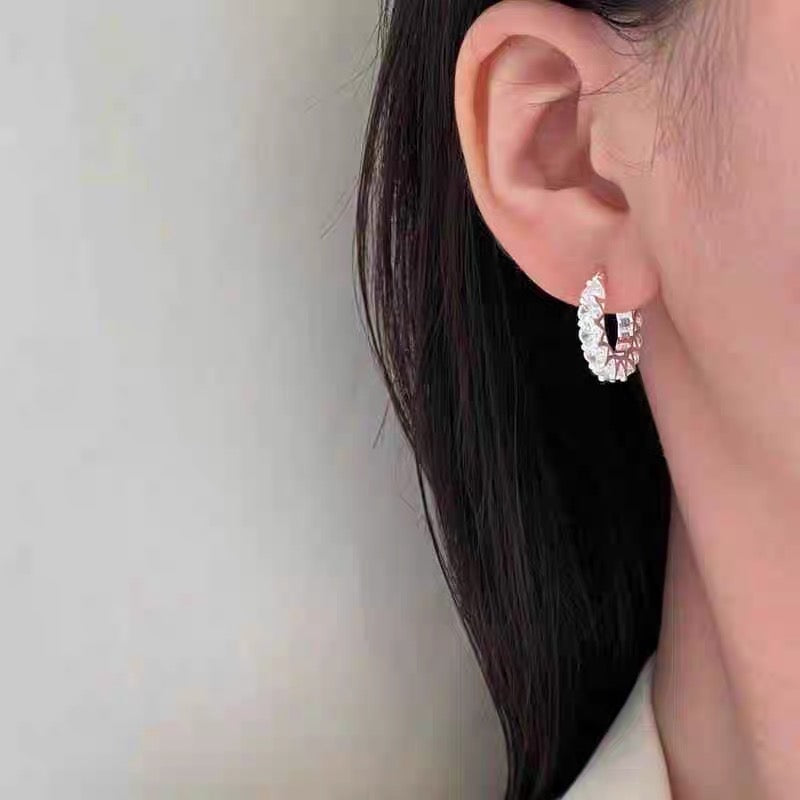 Pendientes de aro de cristal completo Pendientes de encaje de circón con pasador de plata S925