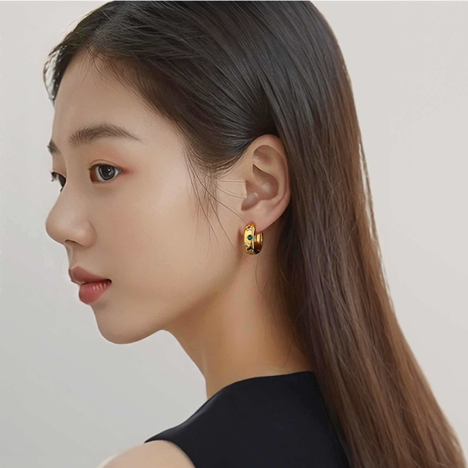 Petites boucles d'oreilles créoles en or Boucles d'oreilles créoles en cristal coloré avec broche plaquée or