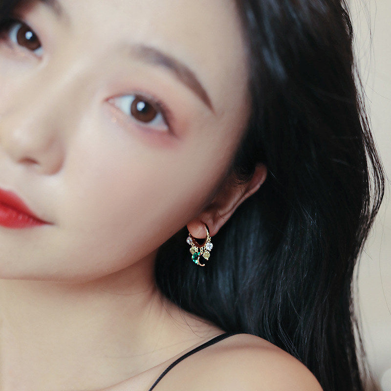 Boucles d'oreilles Lily of The Valley | Boucles d'oreilles pendantes à 6 cristaux | Créoles dorées avec épingle en argent sterling