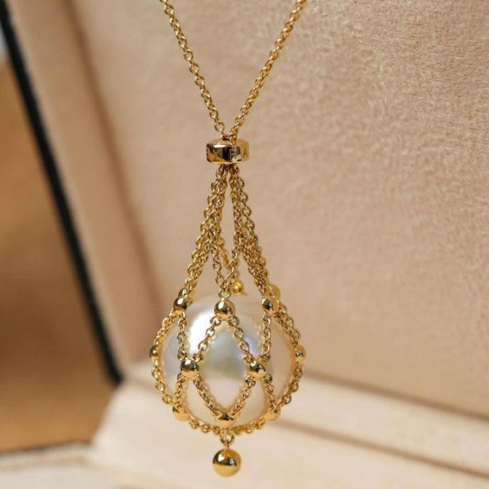Pearl Net Pendant Necklace and Earrings Gold and Silver Luxury Collarbone Necklace Long Dress Chain