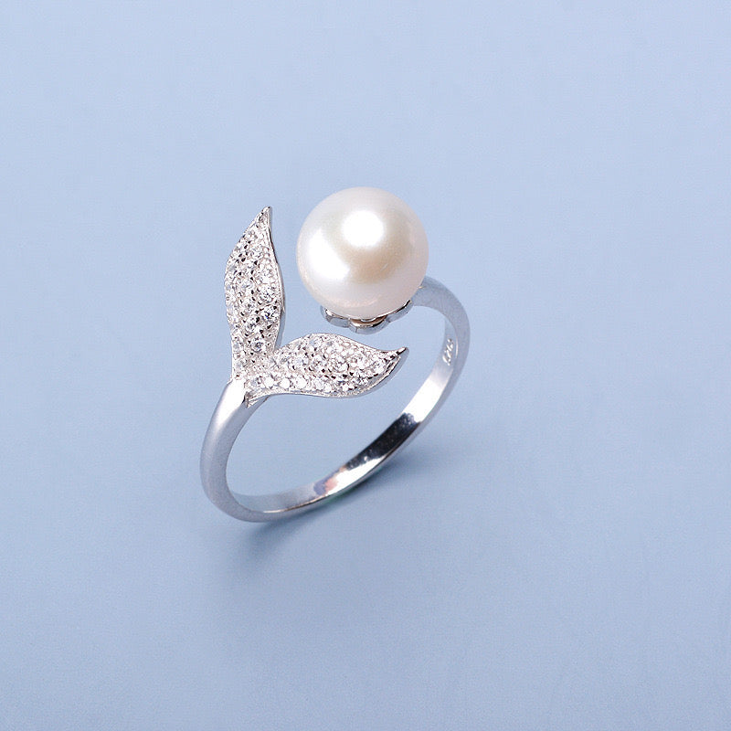 8-9mm Mermaid Style Freshwater Pearl Adjustable Size Ring in 14K Gold Over Sterling Silver