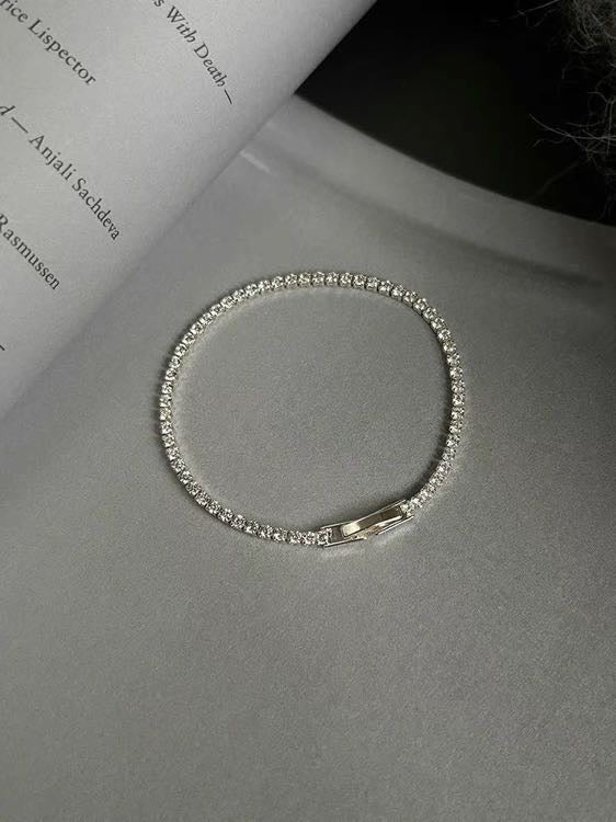Super Shiny Diamond Bracelet Gold and Silver Tennis Bracelet with Silver Clasp 17cm for Women and Men