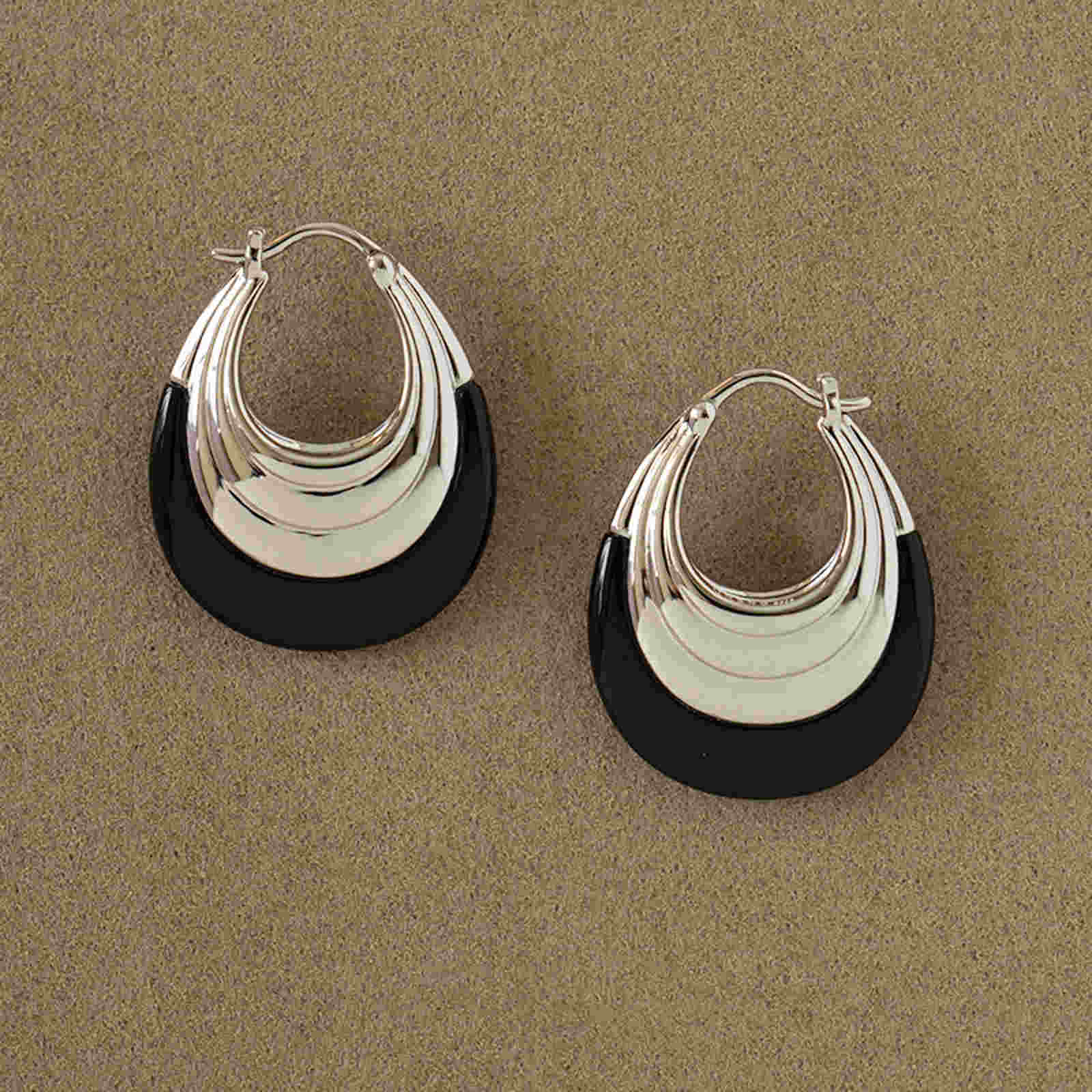 Pendientes de aro de nácar de lujo Pendientes Huggie refinados con pasador de plata S925