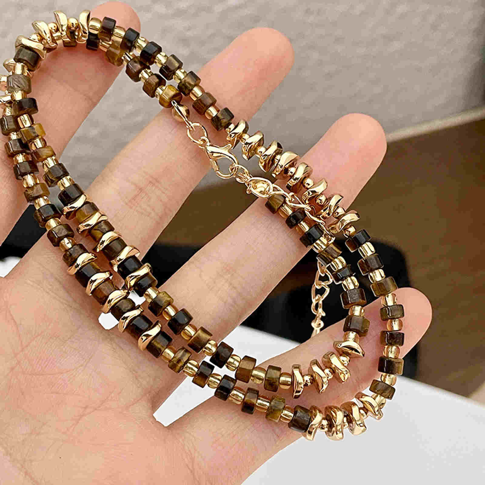 Maillard Style Necklace Natural Stone Necklace Tiger Eye Stone Beaded Clavicle Chain for Women