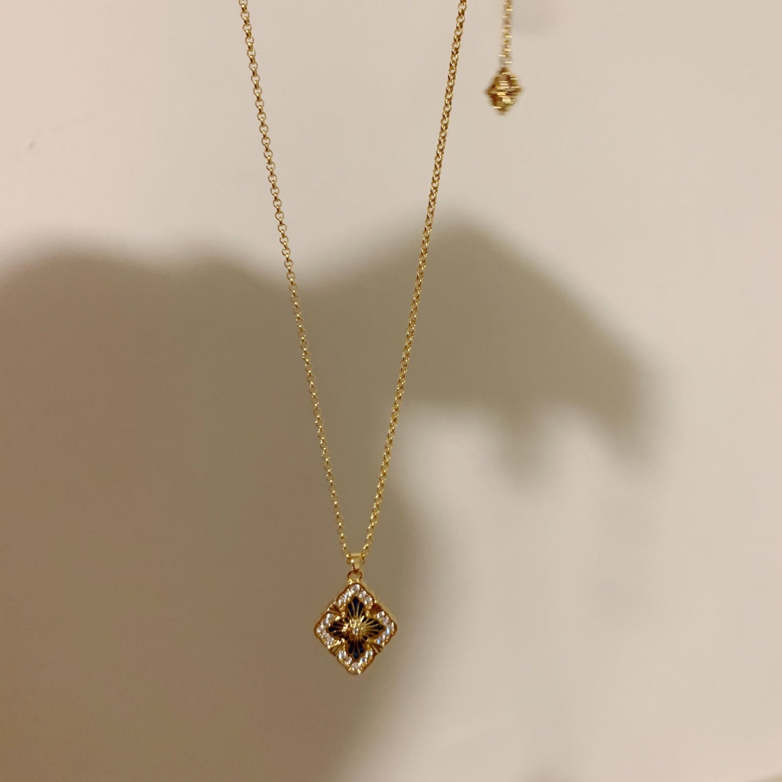 Luxury Mother of Pearl Clover Necklace 14K Gold Plated Chain Necklace