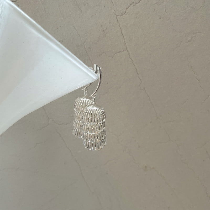 Pendientes de medusa de plata Pendientes de clip y alfiler Pendientes colgantes de plata elegantes hechos a mano