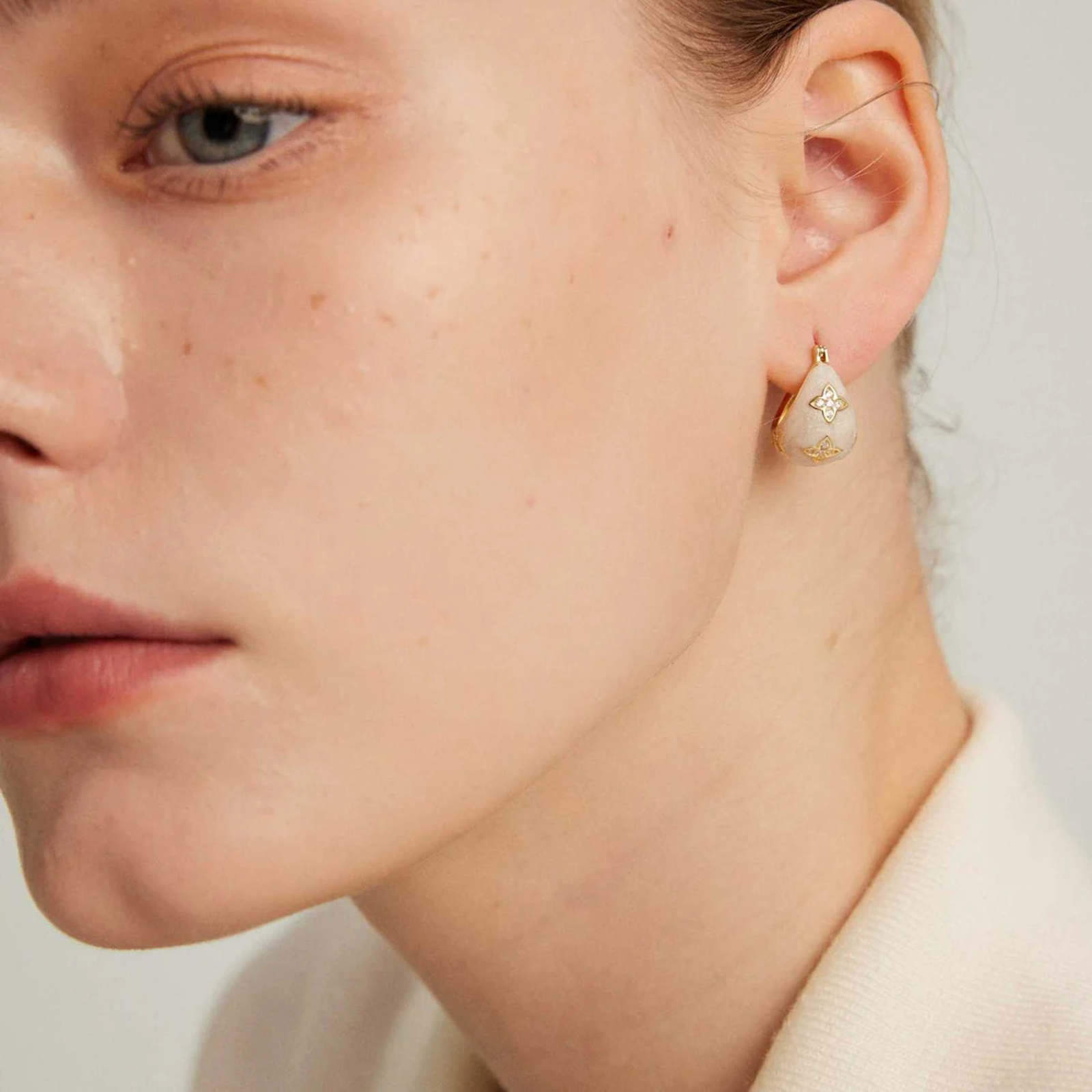 Chunky Hoop Earrings Colorful Enamel with Clover Gold Hoop Earrings with S925 Silver Pin