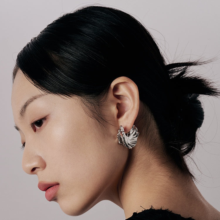 Klobige, gedrehte Creolen aus Metall, 14 Karat vergoldete Ohrringe mit Stiften aus S925er Silber