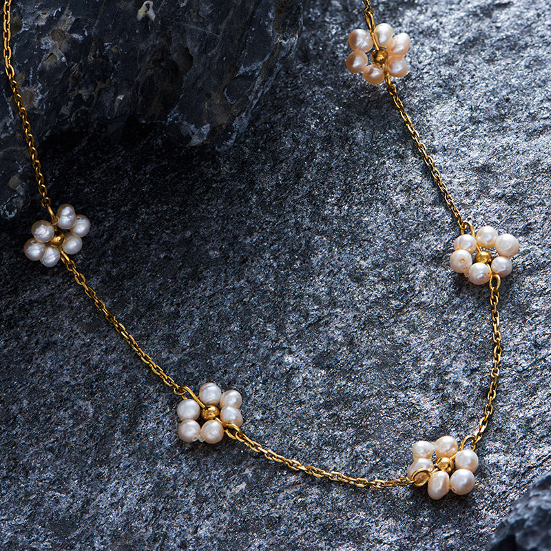 Daisy Freshwater Pearl 18K Gold Plated Necklace Elegant Flower Design Chocker