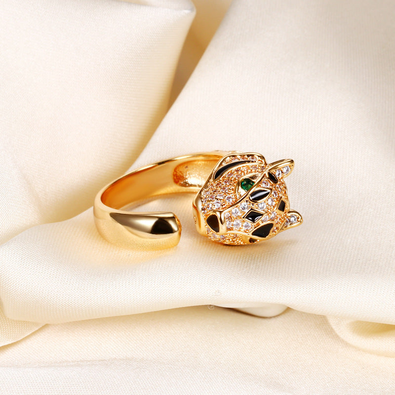 Sculpted Panther Ring Gold