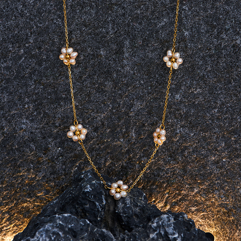 Daisy Freshwater Pearl 18K Gold Plated Necklace Elegant Flower Design Chocker