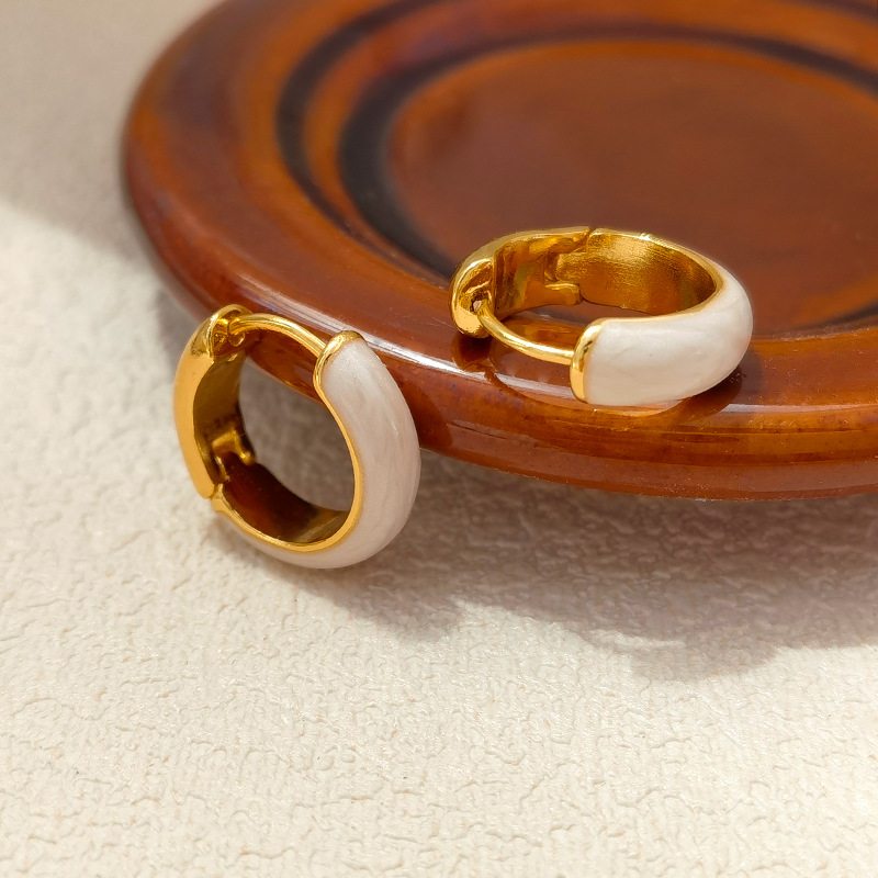 Pendientes de aro de esmalte azul Pendientes de aro anchos pequeños franceses chapados en oro con pasador de plata S925