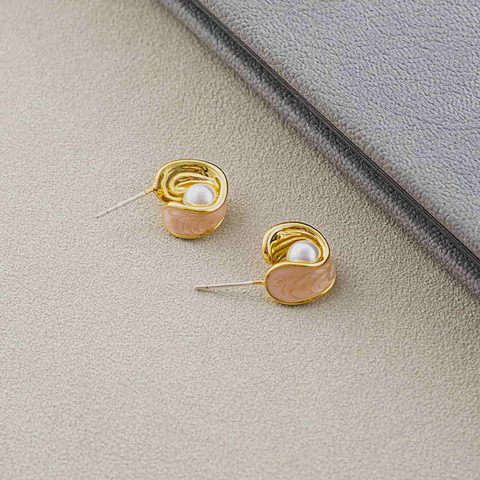 Aretes de perlas de agua dulce, aretes en forma de U de oro de 14 quilates con perlas blancas y pasador de plata