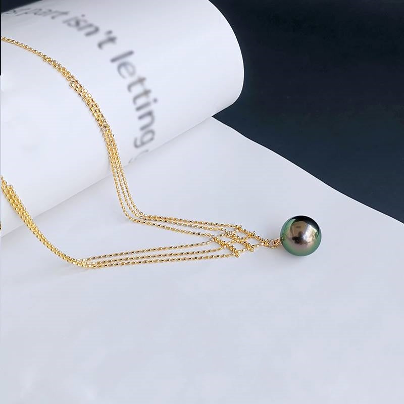 Tahitian Pearl pendant necklace
