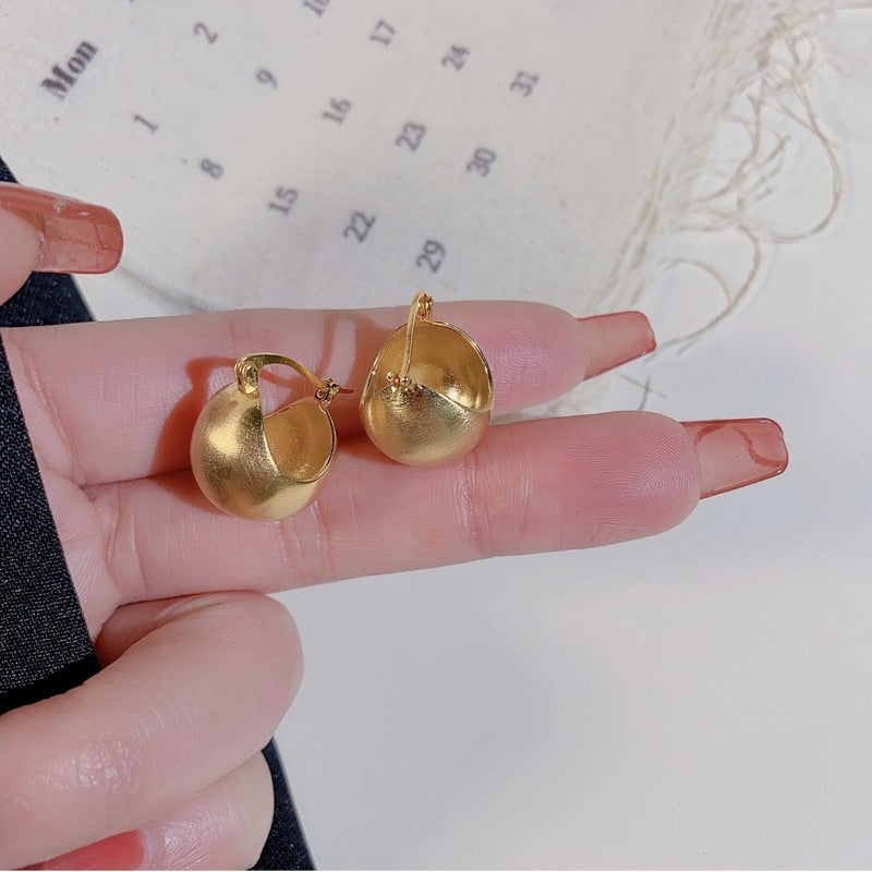 Pendientes Huggie de bola de oro | Pendientes de aro con cúpula de oro y plata | Pendientes de aro gruesos