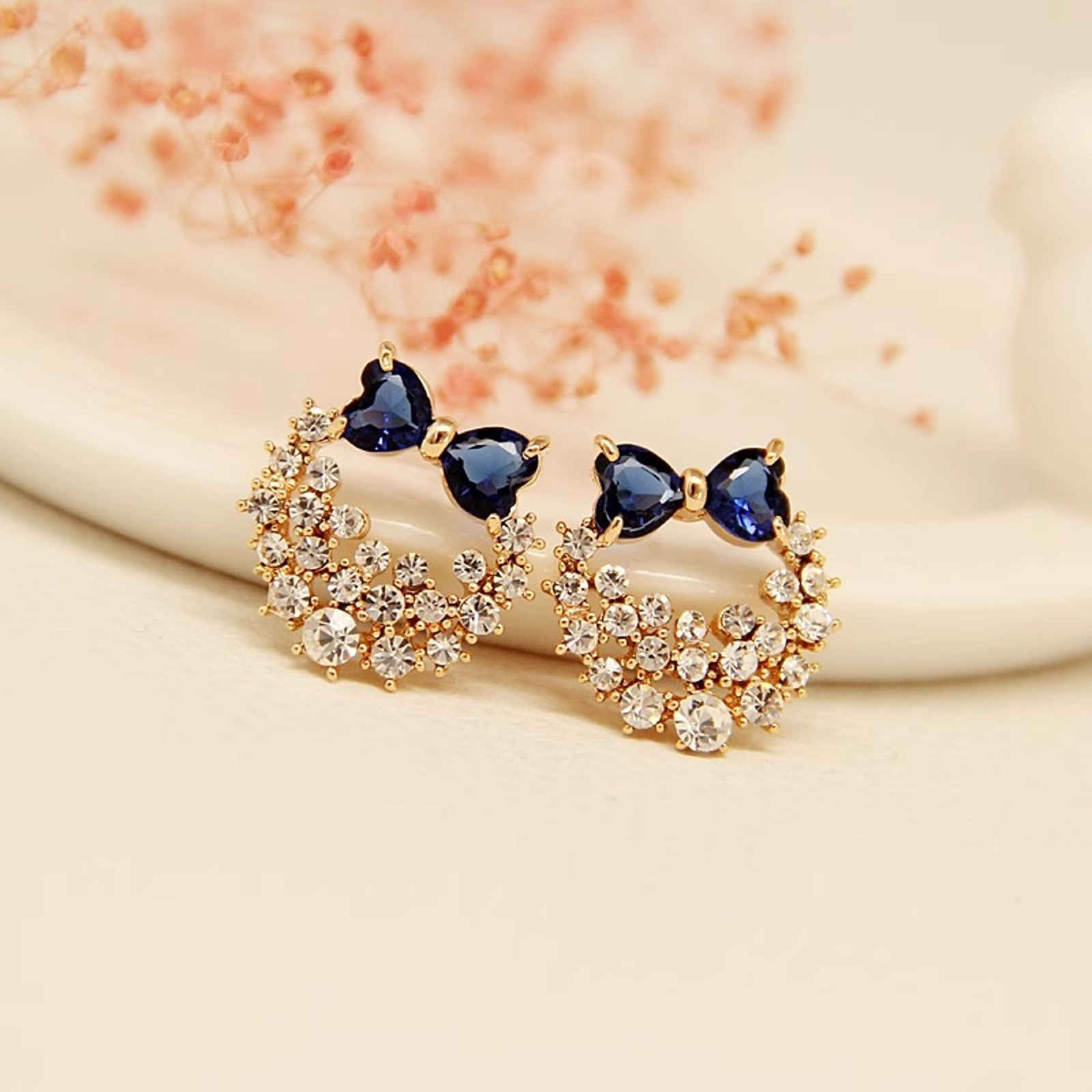 Xmas Crystal Earrings Bow and Wreath Designed Earring Studs with Silver Pin