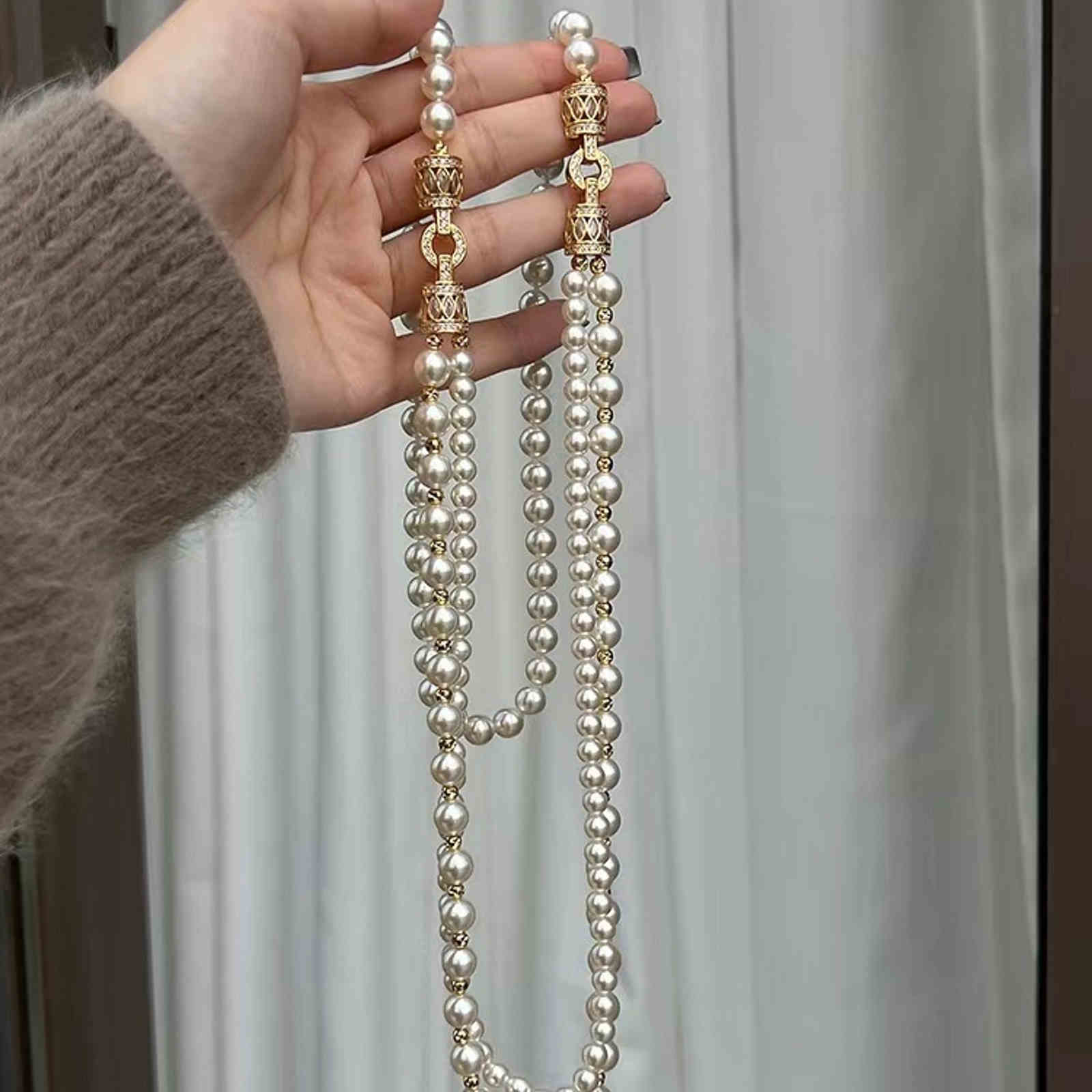 Multi-Strand Long Pearl Necklace Luxury Style White Pearl Chain Necklace