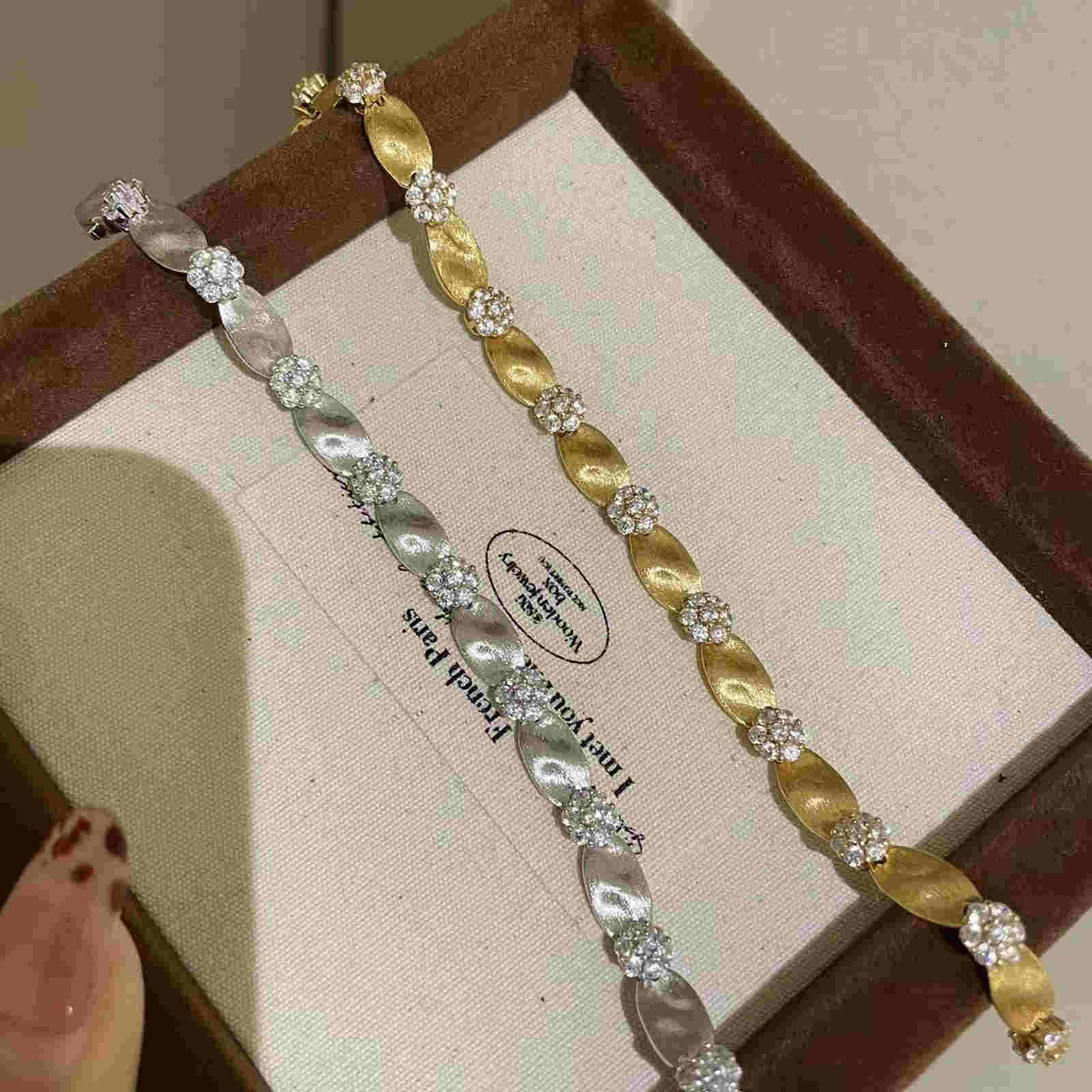 Gold and Silver Necklace and Bracelet Crystal Flower with Chunky Line Chain Necklace